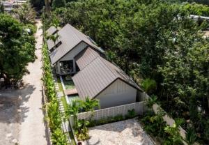 Căn nhà nghỉ dưỡng thiết kế cuốn hút từ kết cấu đến vật liệu tự nhiên tại Khánh Hòa